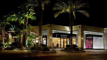 louis vuitton palm desert hours.